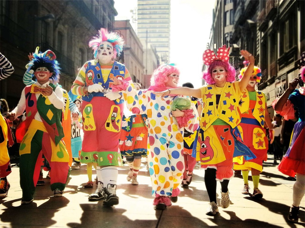 clowns-699167_1280.jpg