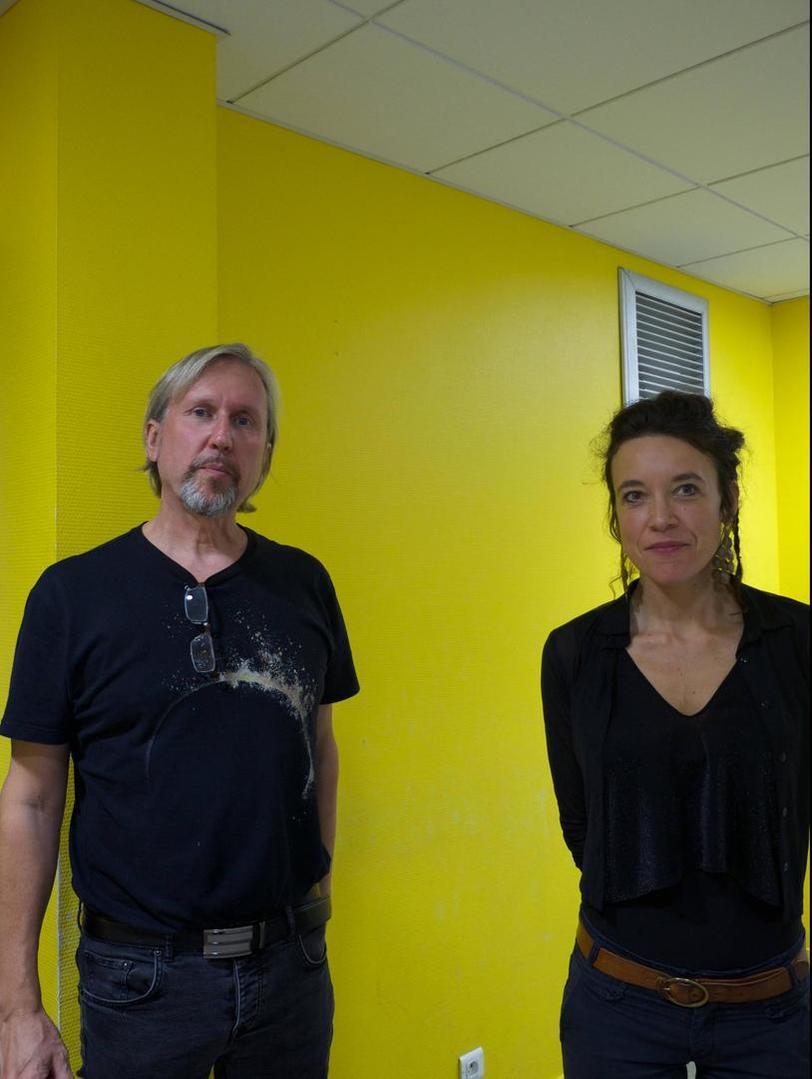 Frédéric Baudin, astrophysicien sur la gauche et Nathalie Guimbretière, artiste, sur la droite